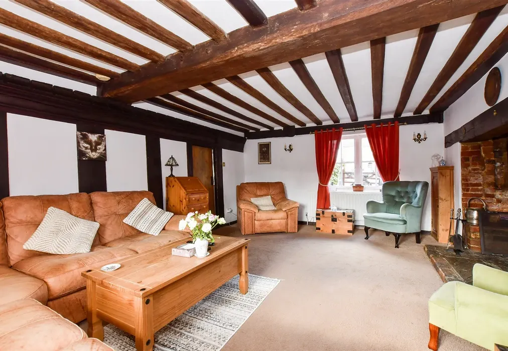 Lounge - Romney Road, Willesborough, Ashford, Kent - Wards of Kent