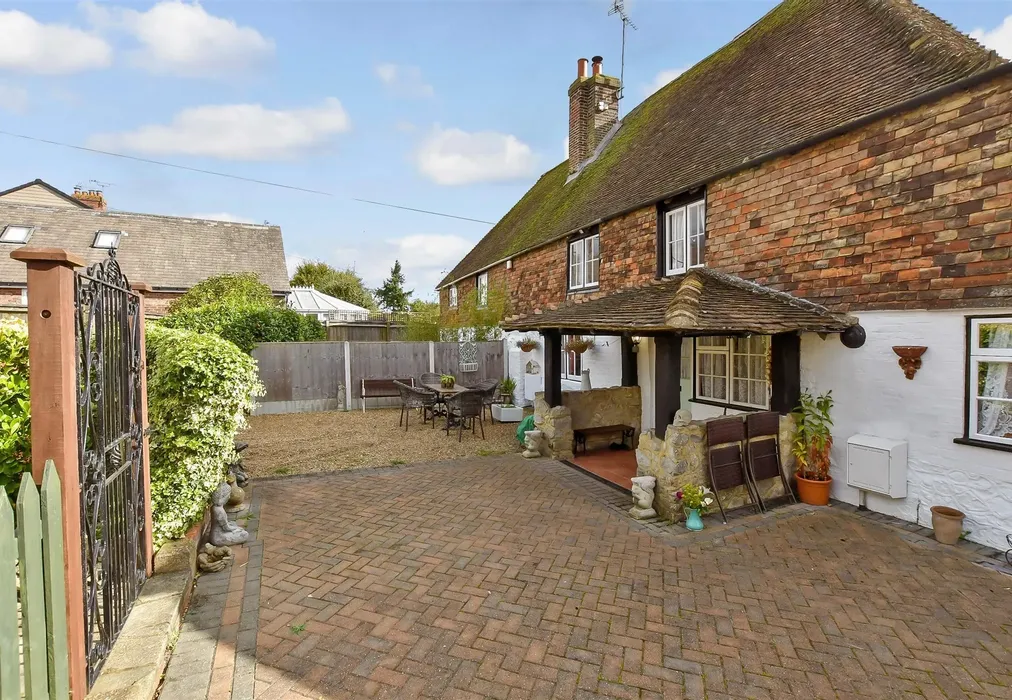 Patio / Decking - Romney Road, Willesborough, Ashford, Kent - Wards of Kent