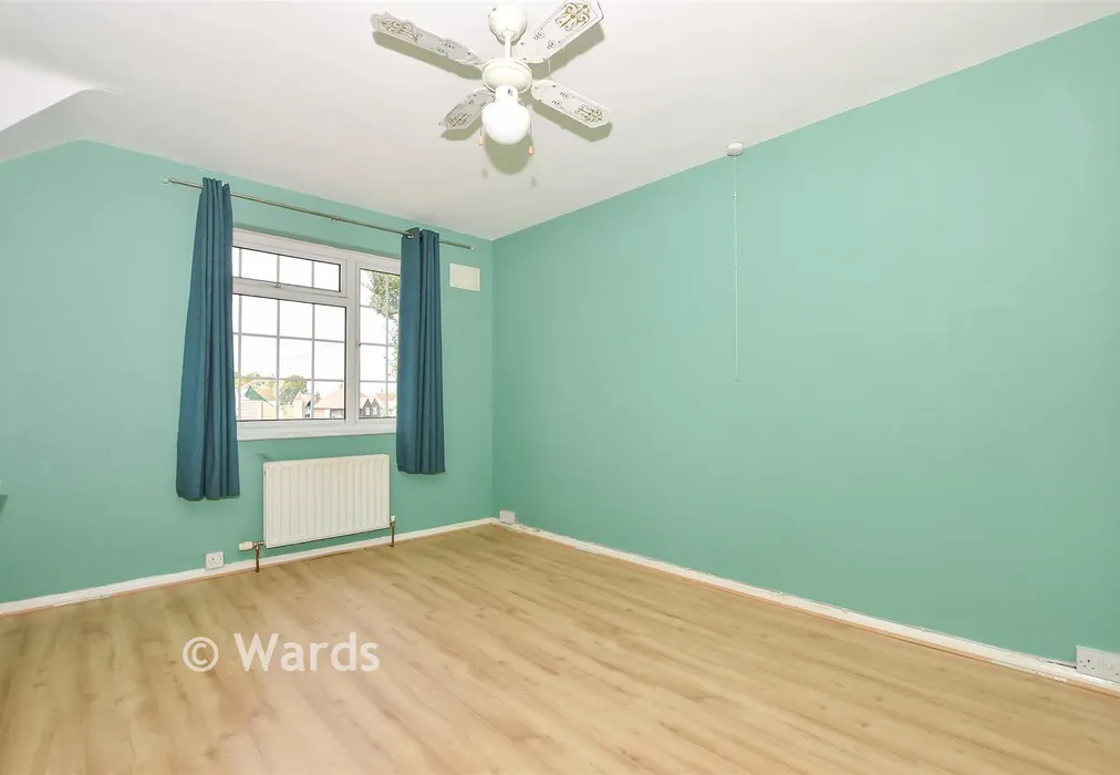 Bedroom 1 - Kent Avenue, Maidstone, Kent - Wards of Kent
