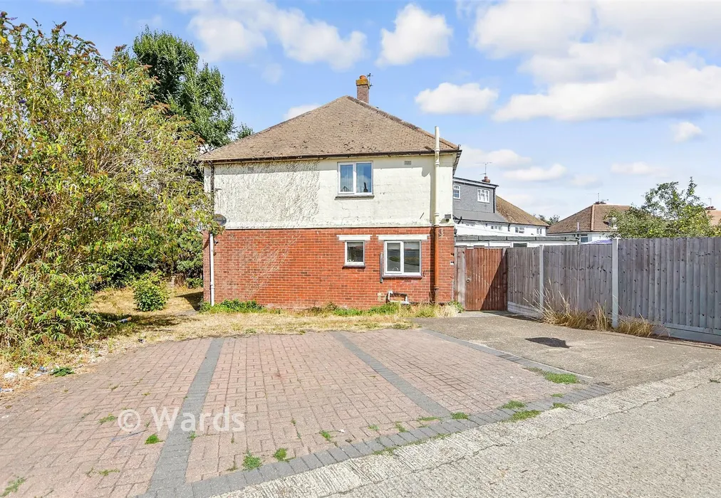 Driveway/Parking - Kent Avenue, Maidstone, Kent - Wards of Kent