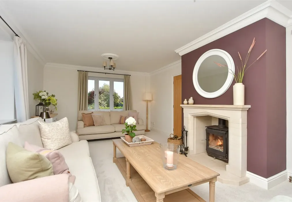 Lounge - Auger Close, Hartlip, Sittingbourne, Kent - Wards of Kent