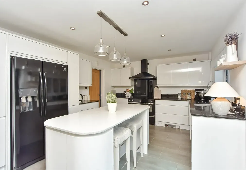 Kitchen/Diner - Auger Close, Hartlip, Sittingbourne, Kent - Wards of Kent