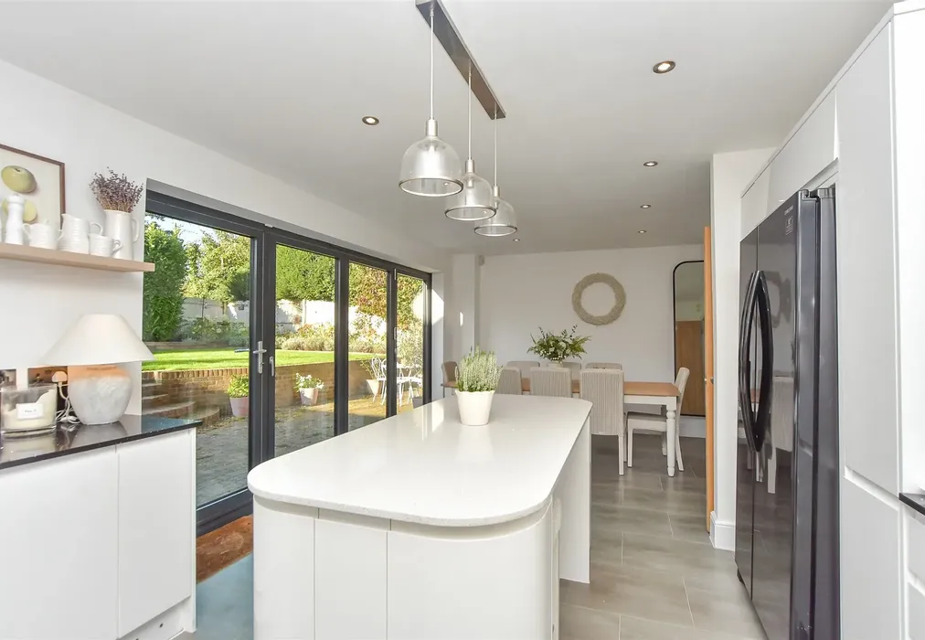 Kitchen/Diner - Auger Close, Hartlip, Sittingbourne, Kent - Wards of Kent