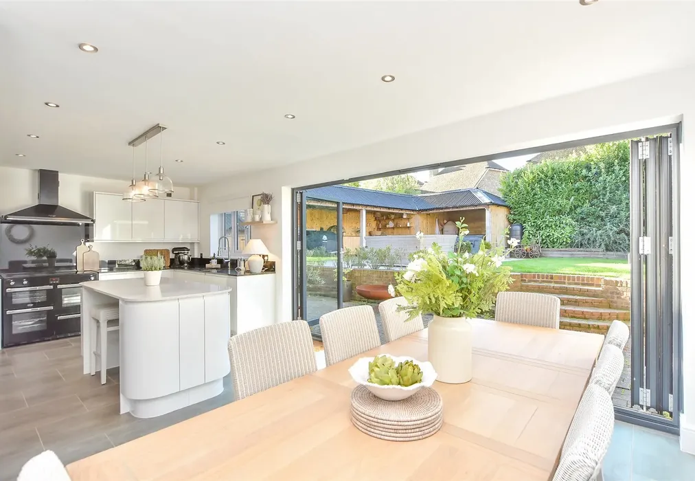 Kitchen/Diner - Auger Close, Hartlip, Sittingbourne, Kent - Wards of Kent