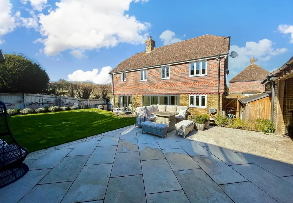 Patio - Auger Close, Hartlip, Sittingbourne, Kent - Wards of Kent