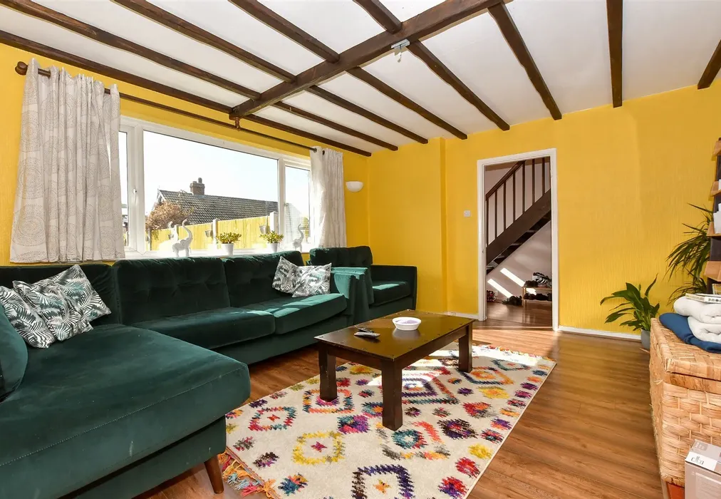 Lounge - Northwood Road, Ramsgate, Kent - Wards of Kent