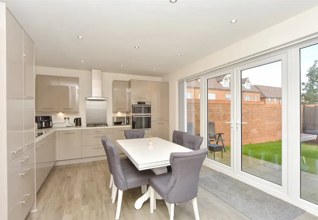 Kitchen/Diner - Cambria Crescent, Sittingbourne, Kent - Wards of Kent