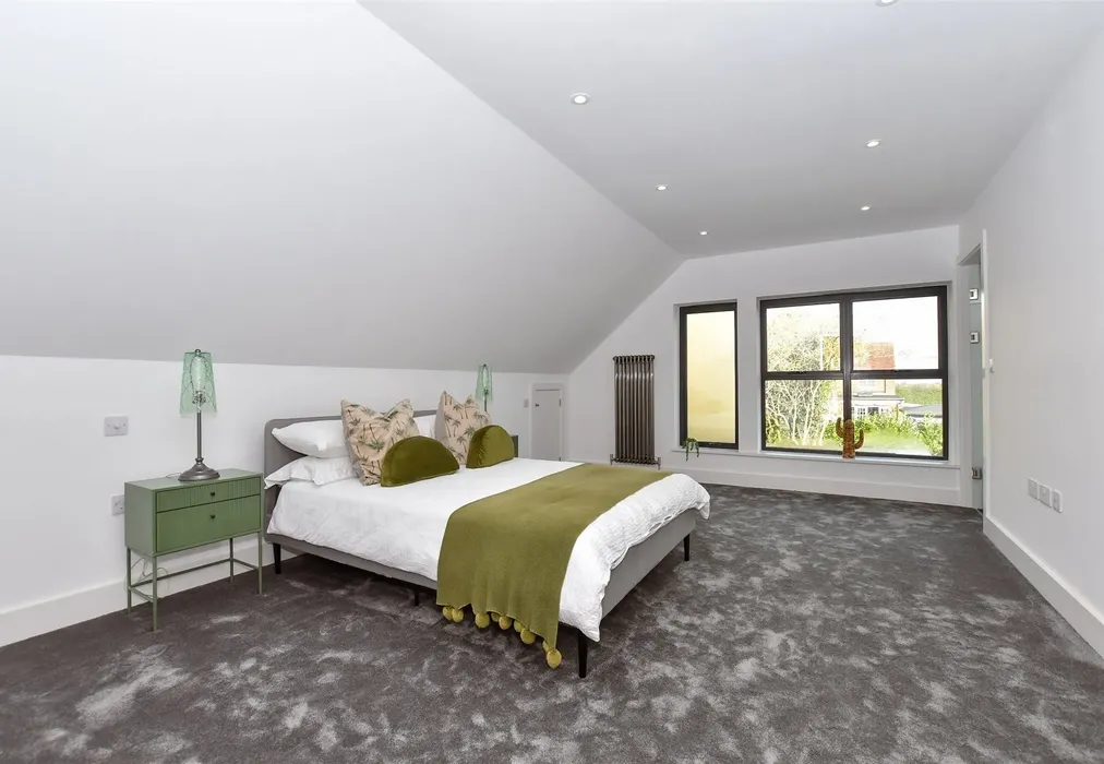 Main Bedroom - Mill Road, Wingham, Canterbury, Kent - Wards of Kent