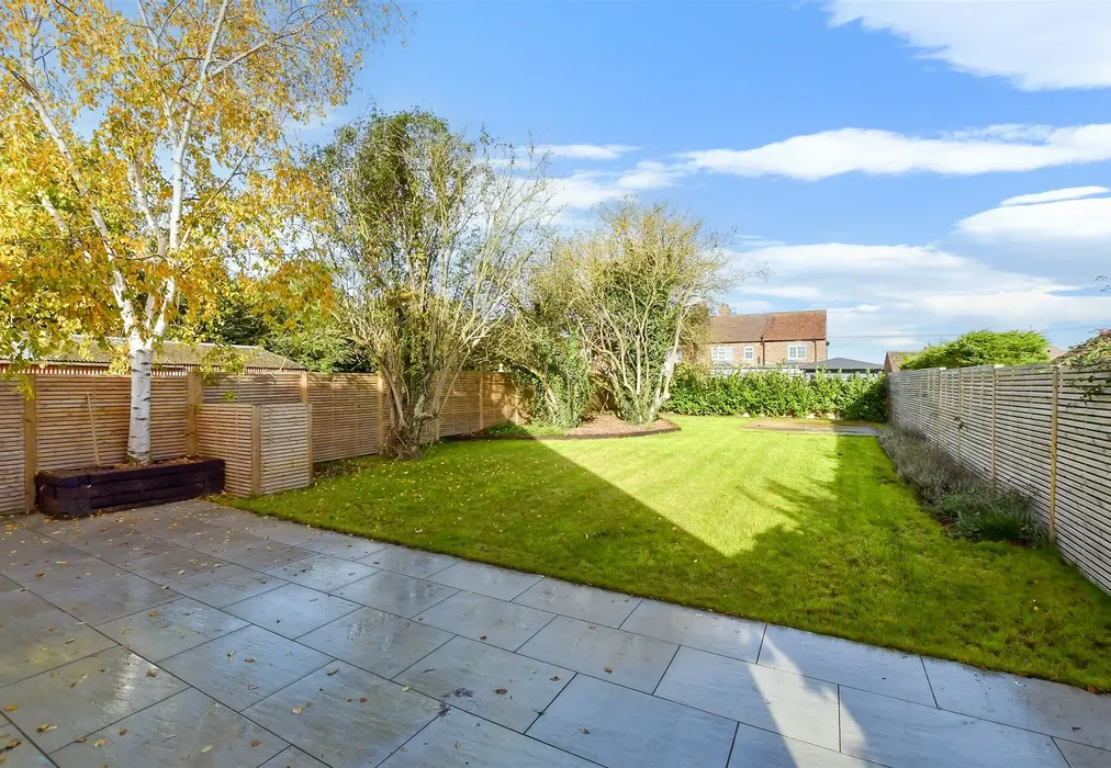 Rear Garden - Mill Road, Wingham, Canterbury, Kent - Wards of Kent
