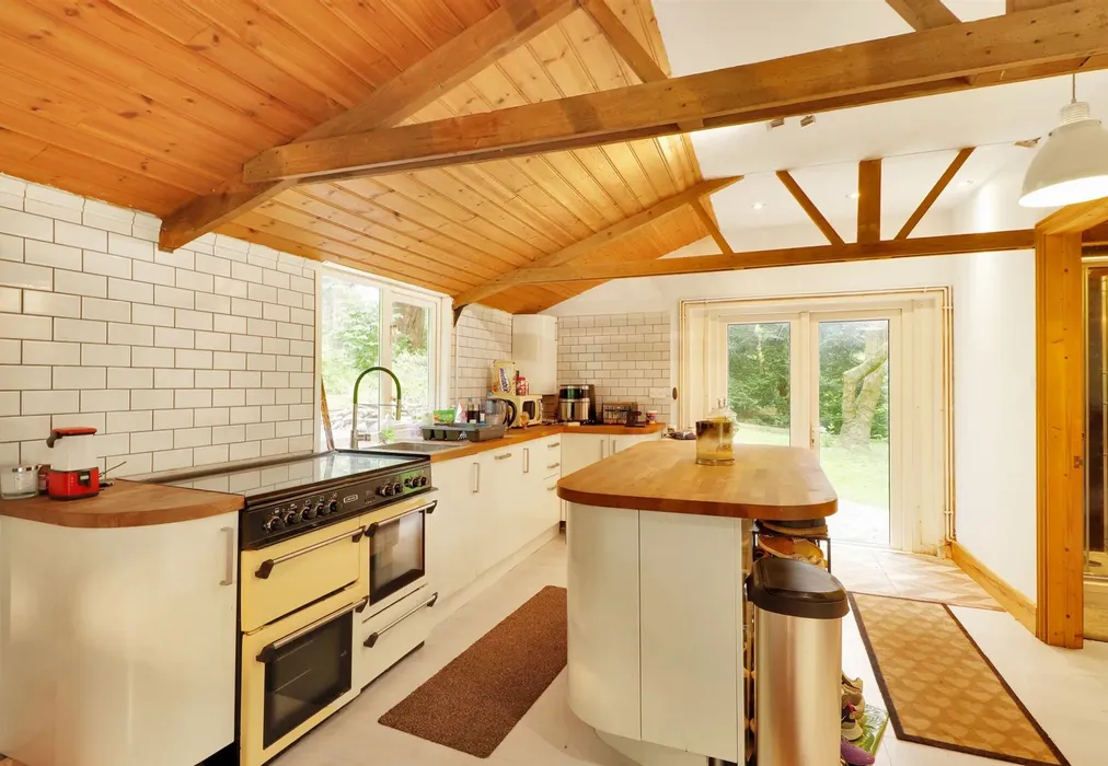 Kitchen - Fairmans Lane, Brenchley, Tonbridge, Kent - Wards of Kent