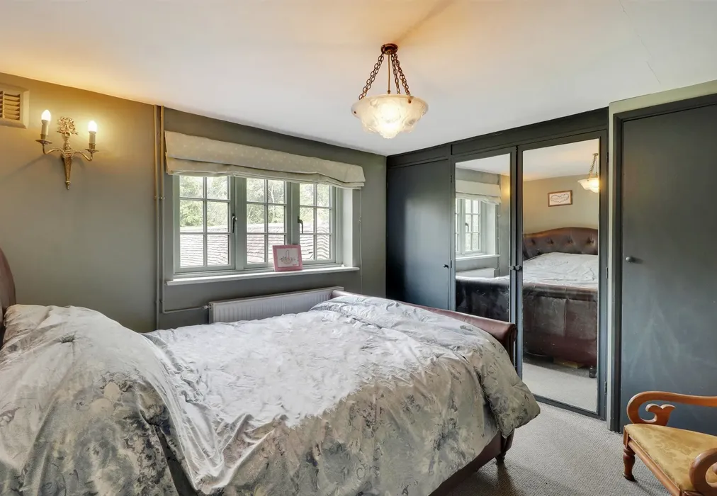 Bedroom 1 - Fairmans Lane, Brenchley, Tonbridge, Kent - Wards of Kent