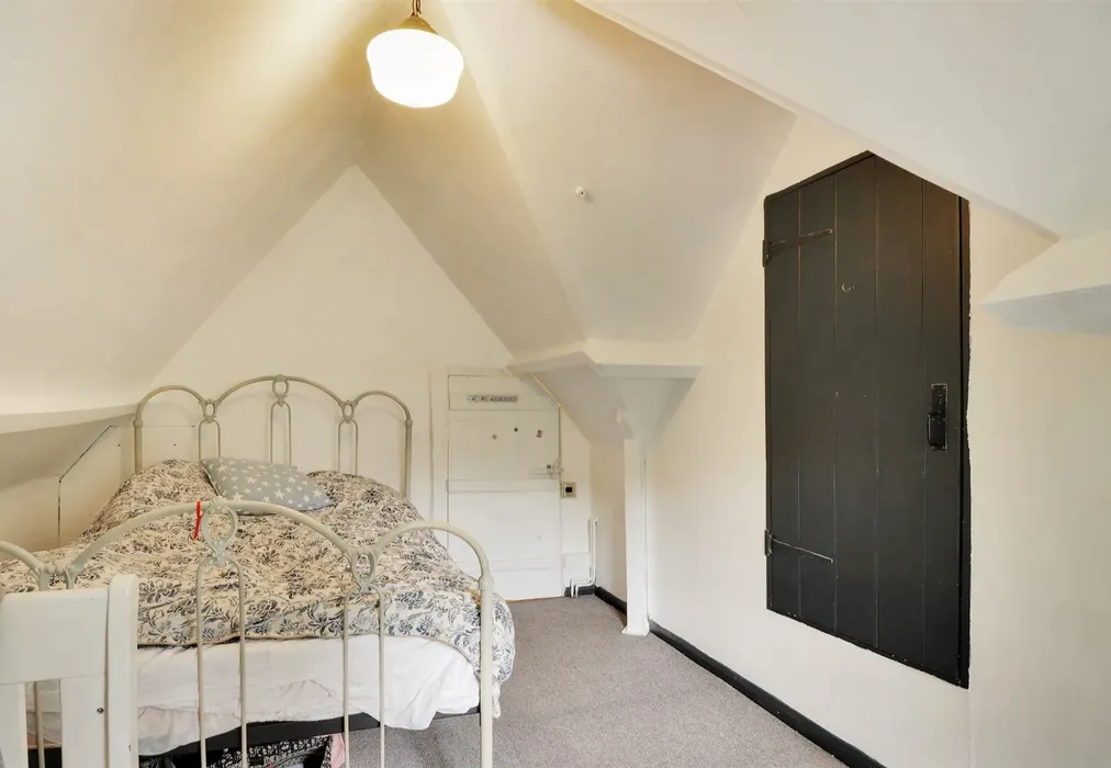 Bedroom 3 - Fairmans Lane, Brenchley, Tonbridge, Kent - Wards of Kent