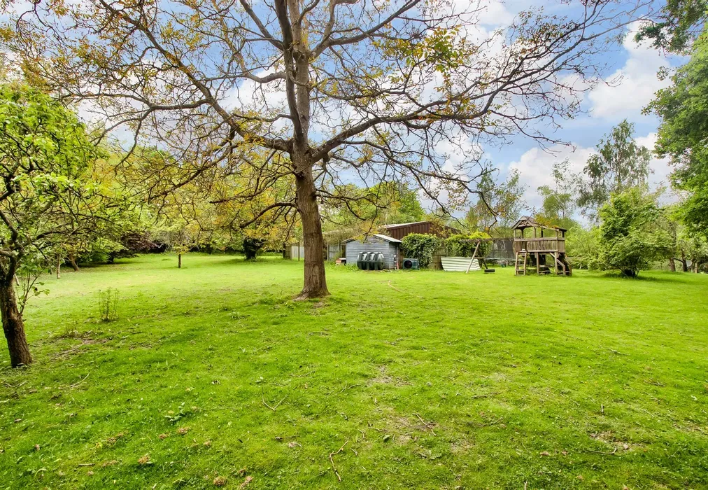 Rear Garden - Fairmans Lane, Brenchley, Tonbridge, Kent - Wards of Kent