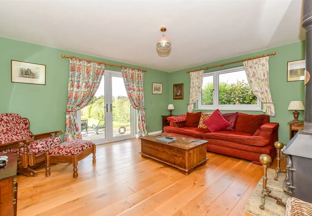 Lounge - Poplar Road, Wittersham, Tenterden, Kent - Wards of Kent
