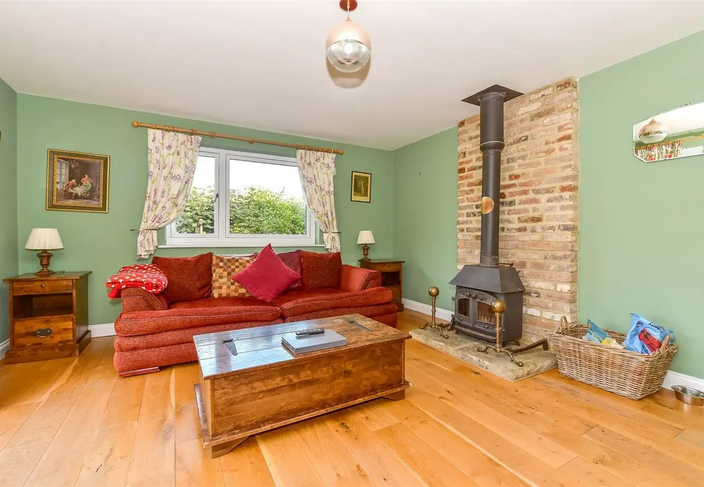 Lounge - Poplar Road, Wittersham, Tenterden, Kent - Wards of Kent