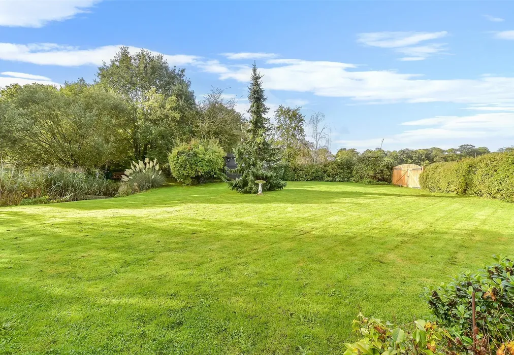 Rear Garden - Poplar Road, Wittersham, Tenterden, Kent - Wards of Kent