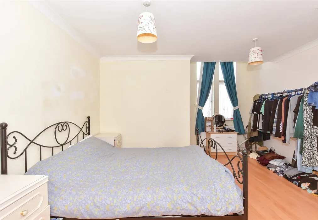 Bedroom 1 - Wellesley Court, Ramsgate, Kent - Wards of Kent