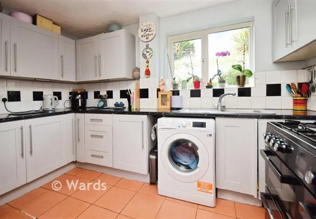 Kitchen.. - St. David's Avenue, Aycliffe, Dover, Kent - Wards of Kent