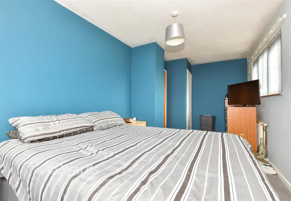 Bedroom 1 - St. David's Avenue, Aycliffe, Dover, Kent - Wards of Kent