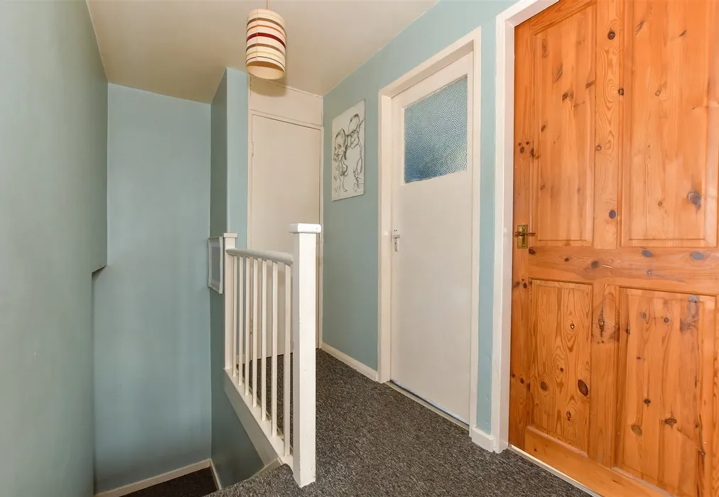 Landing - St. David's Avenue, Aycliffe, Dover, Kent - Wards of Kent