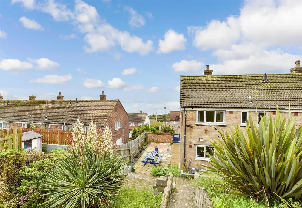 Rear Garden - St. David's Avenue, Aycliffe, Dover, Kent - Wards of Kent