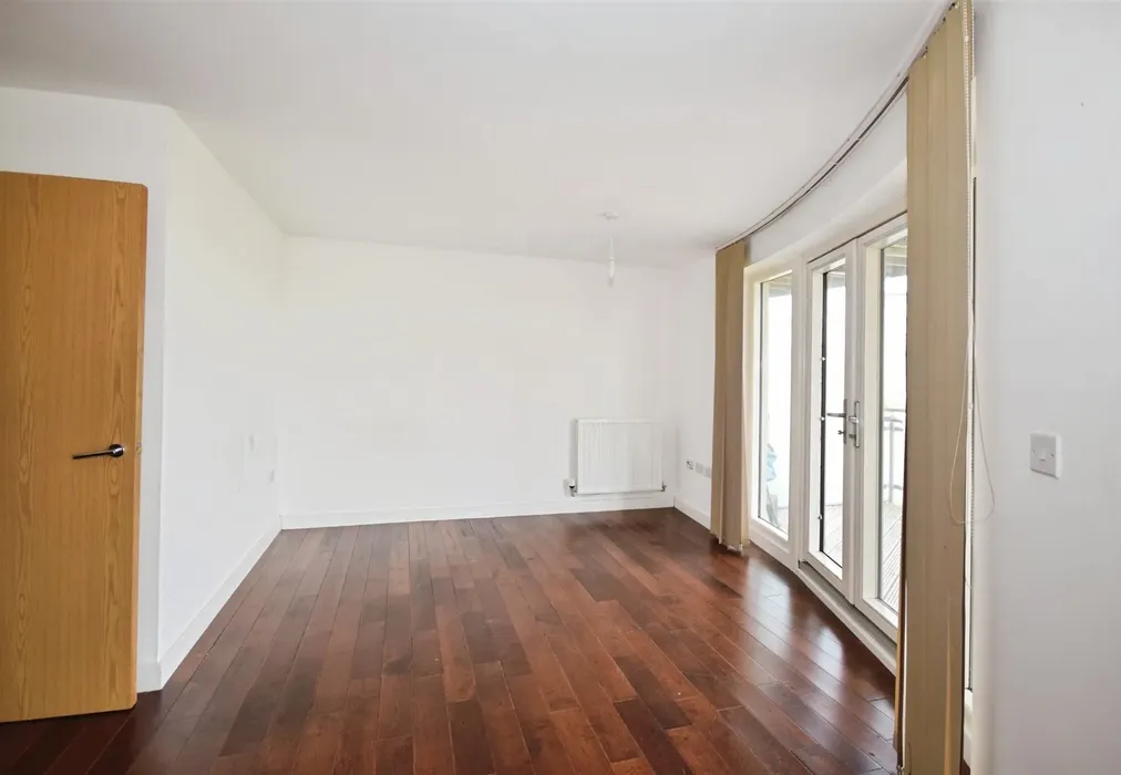 Lounge - Liverymen Walk, Greenhithe, Kent - Wards of Kent