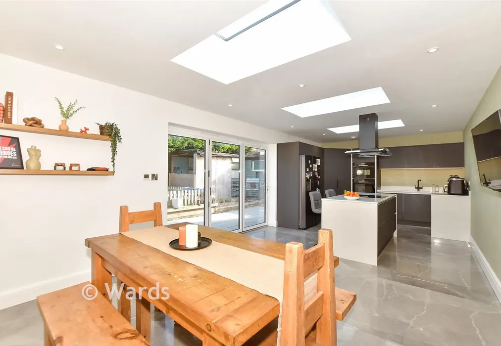 Kitchen/Diner - The Broadway, Herne Bay, Kent - Wards of Kent