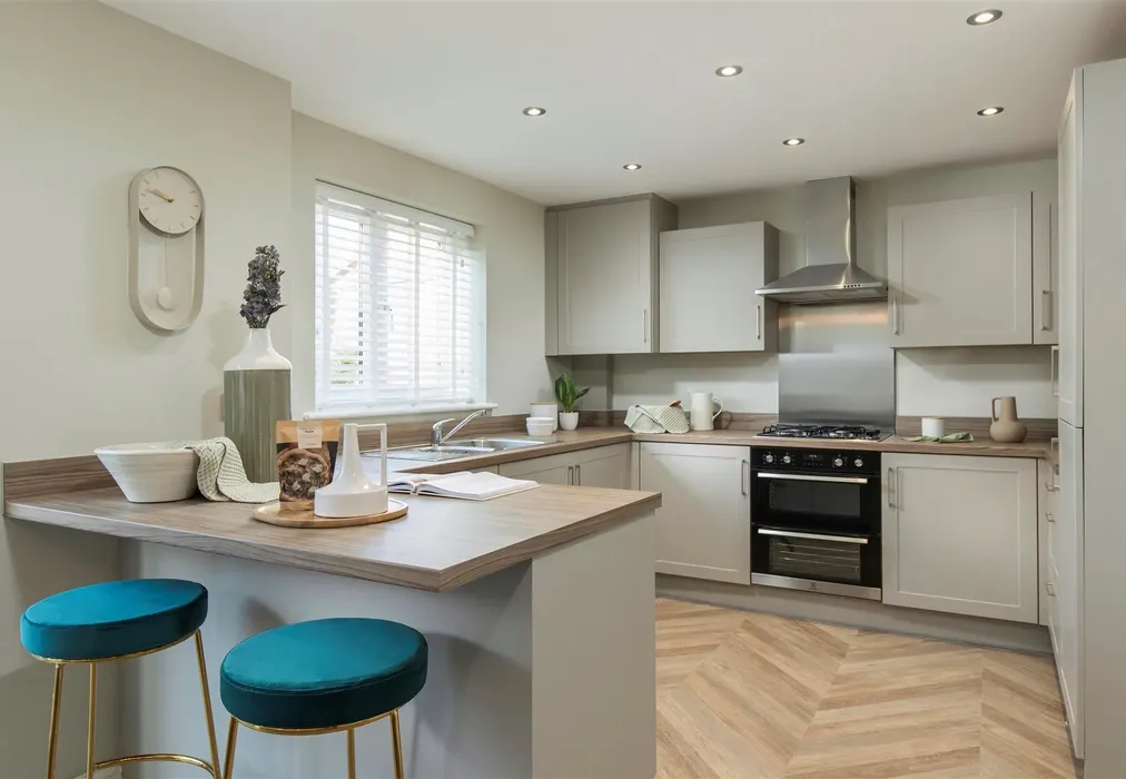 Kitchen - Chestnut Grove, Sittingbourne, Kent - Wards of Kent