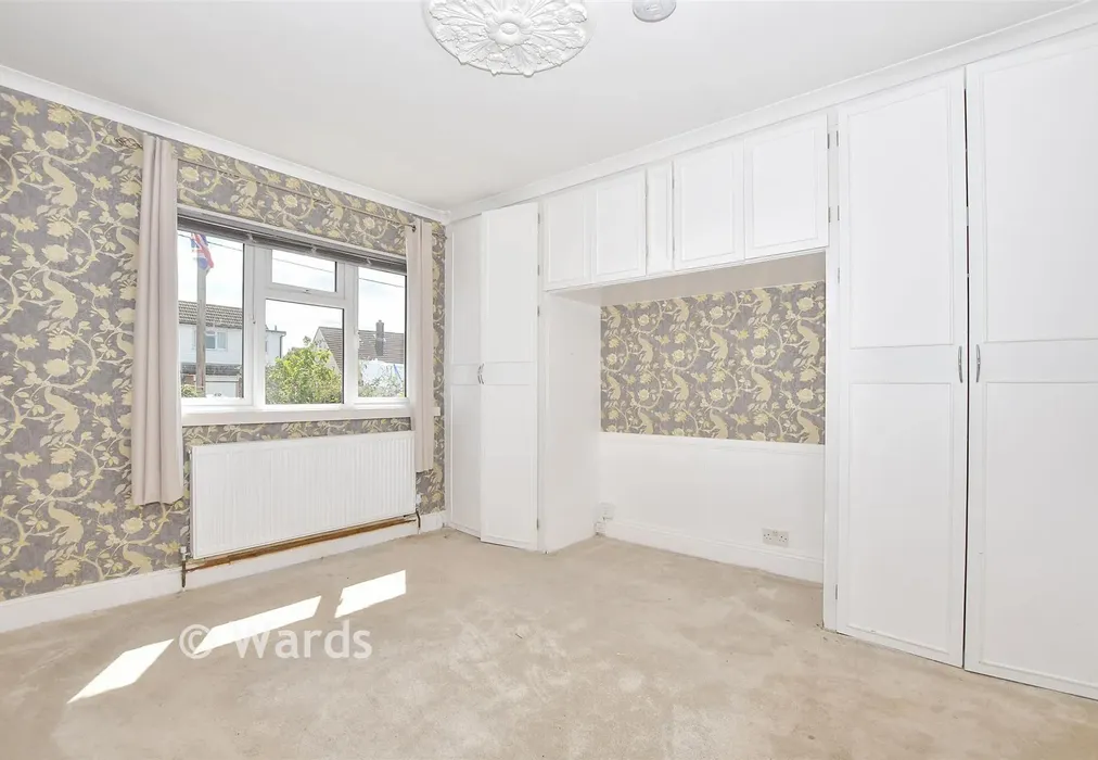 Bedroom 1 - Hever Avenue, West Kingsdown, Sevenoaks, Kent - Wards of Kent