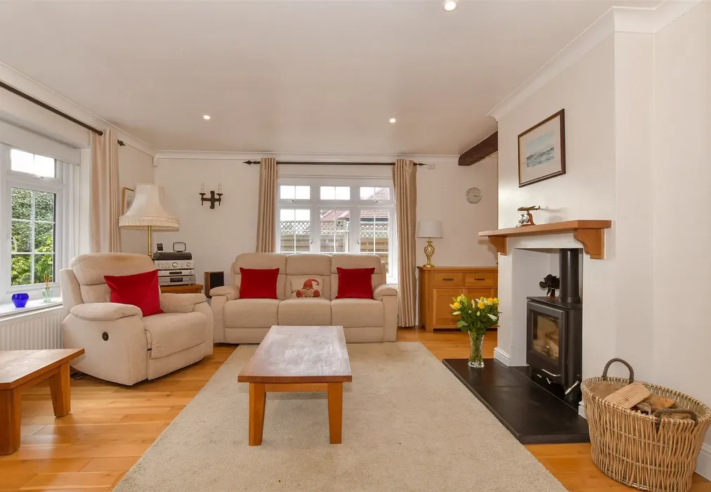 Lounge - Hever Road, West Kingsdown, Sevenoaks, Kent - Wards of Kent