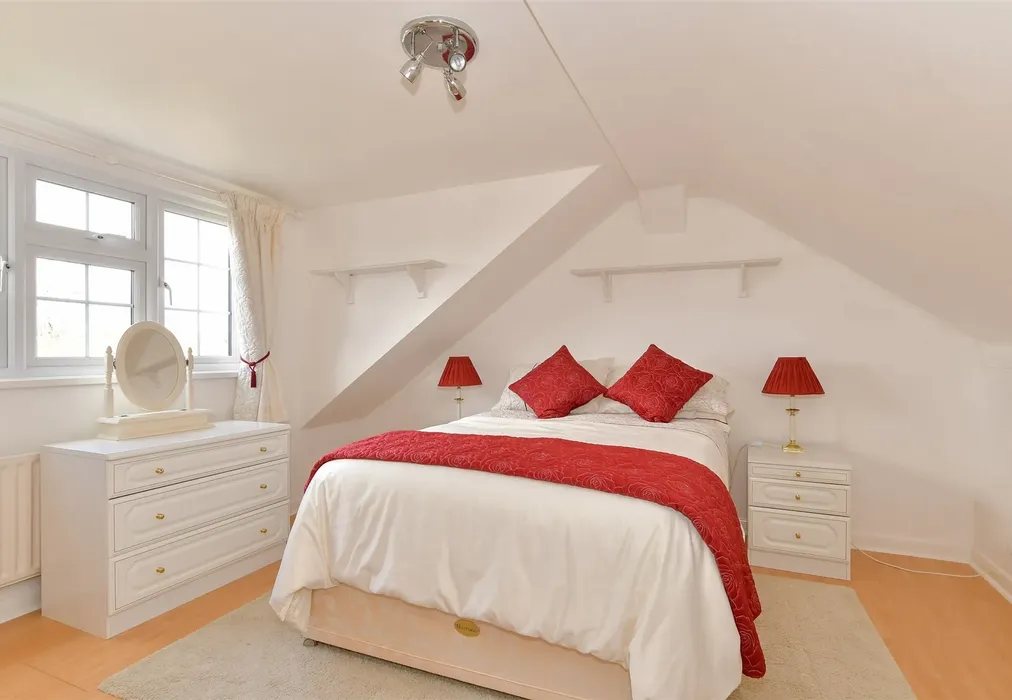 Bedroom - Hever Road, West Kingsdown, Sevenoaks, Kent - Wards of Kent