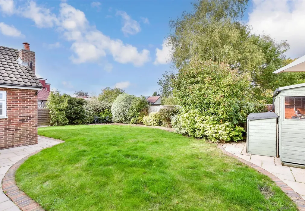 Rear Garden - Hever Road, West Kingsdown, Sevenoaks, Kent - Wards of Kent
