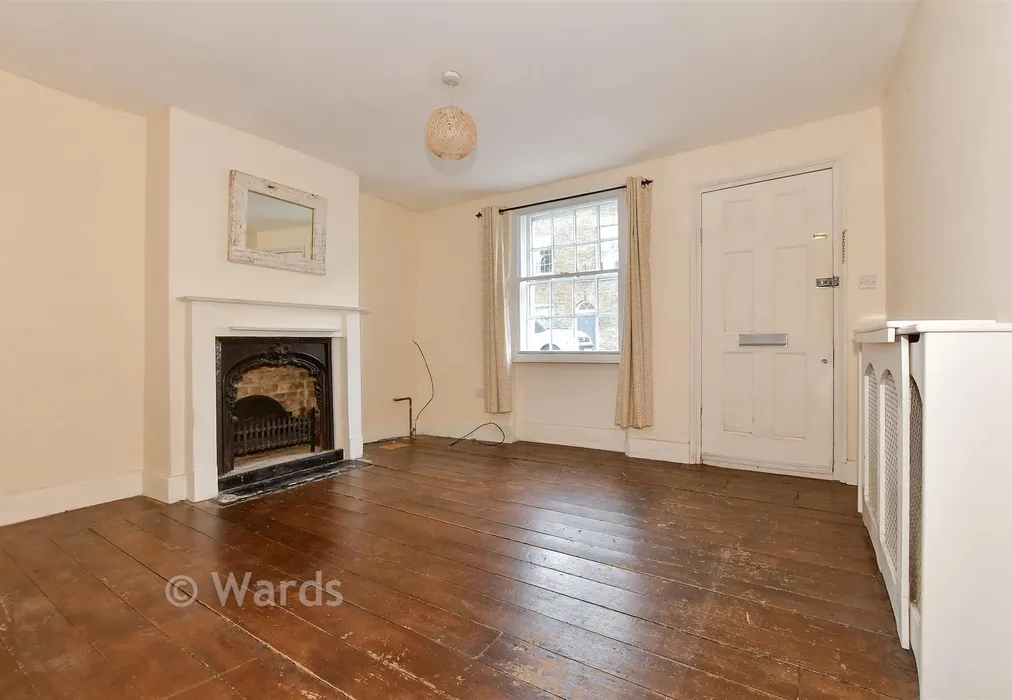 Lounge - St. Peter's Place, Canterbury, Kent - Wards of Kent