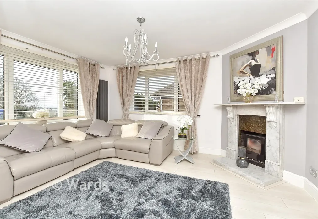 Lounge - Brecon Chase, Minster On Sea, Sheerness, Kent - Wards of Kent