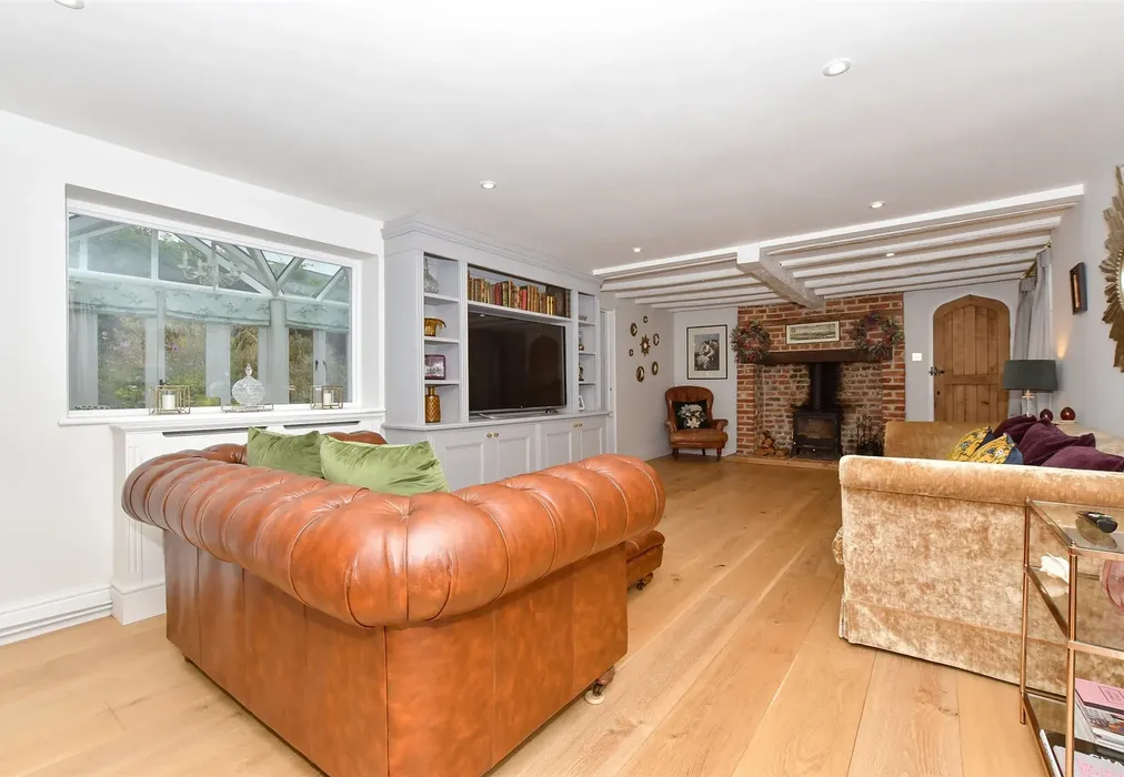 Sitting Room - Gore Lane, Eastry, Sandwich, Kent - Wards of Kent