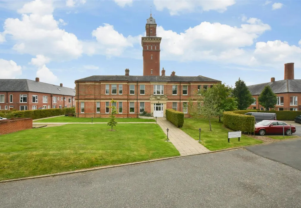 External (Web) - Whitecroft Park, Newport, Isle of Wight - Wards of Kent