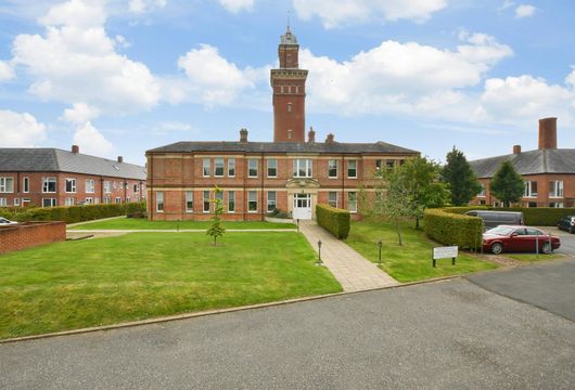 Whitecroft Park, Newport, Isle of Wight - Wards of Kent