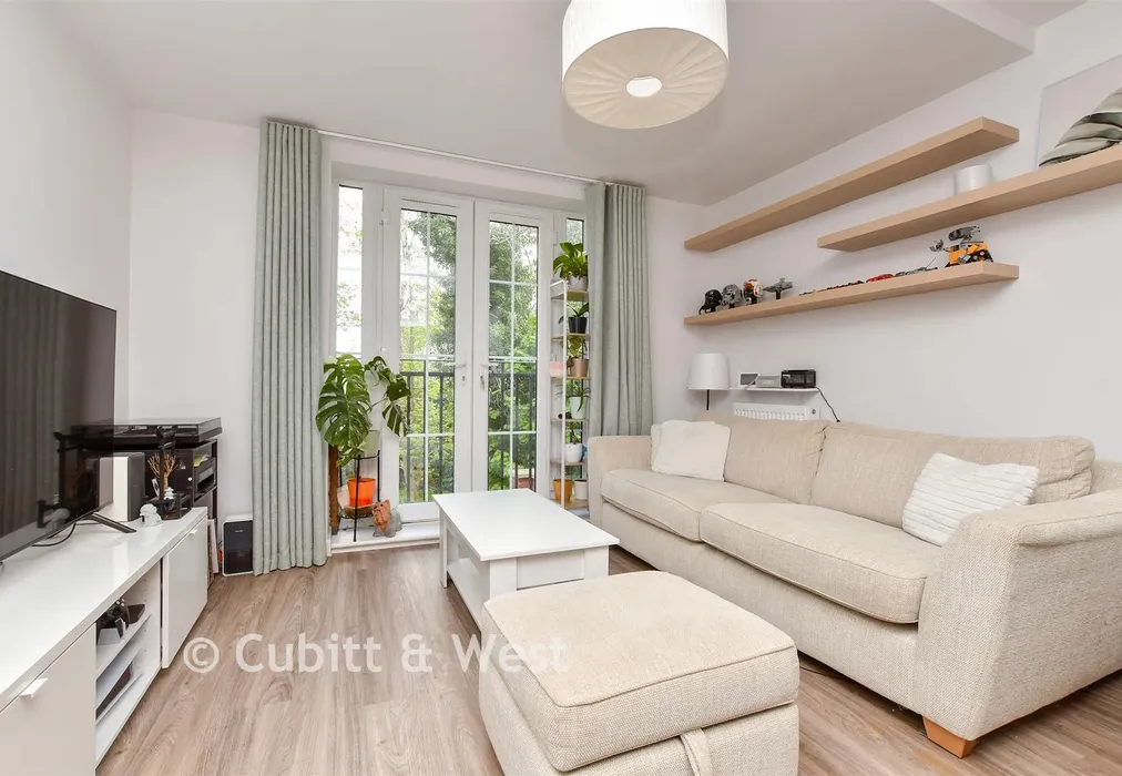 Kitchen / Living / Dining Room - Purley Hill, Purley, Surrey - Wards of Kent