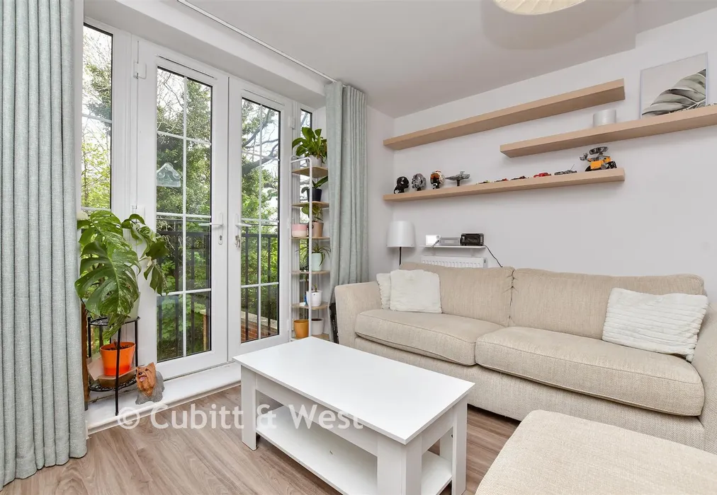 Kitchen / Living / Dining Room - Purley Hill, Purley, Surrey - Wards of Kent