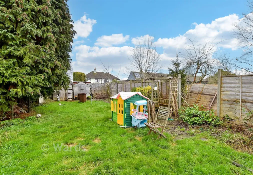 Rear Garden - Middlesex Road, Maidstone, Kent - Wards of Kent