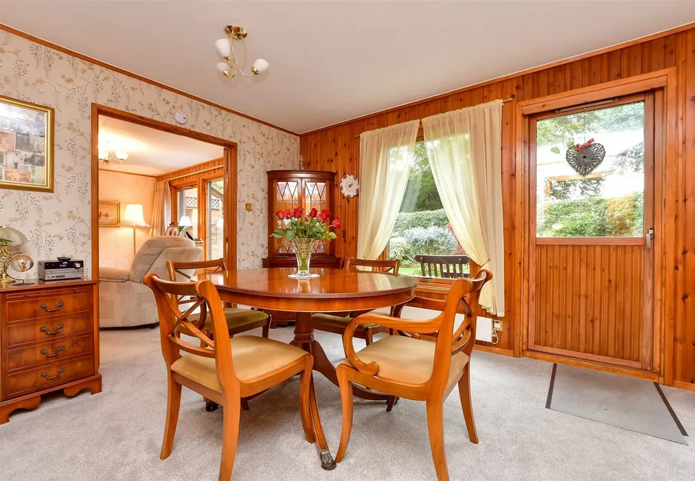 Dining Room - Whyteleafe Road, Caterham, Surrey - Wards of Kent