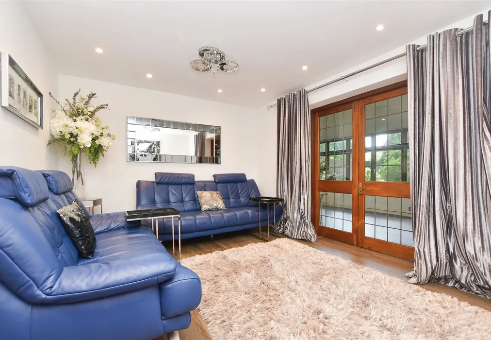 Dining Room - Beacon Road, Crowborough, East Sussex - Wards of Kent