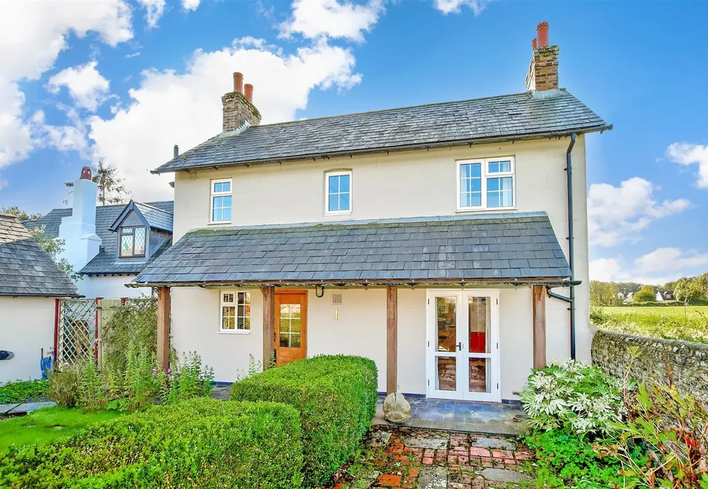 Rear Garden - Poling Street, Poling, Arundel, West Sussex - Wards of Kent