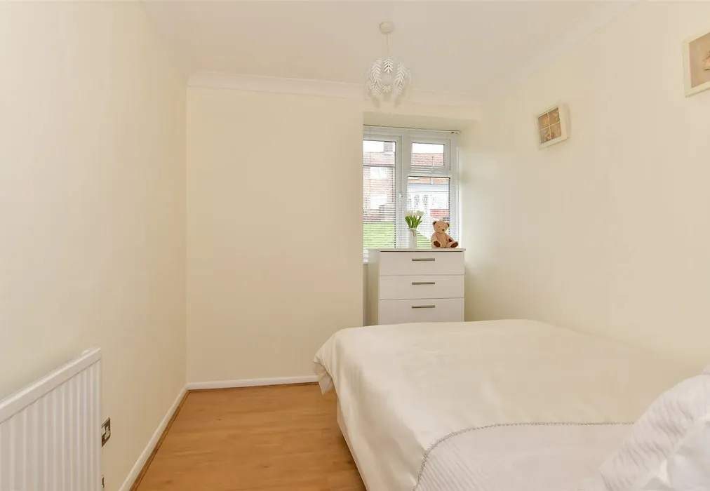 Bedroom 2 - Nickleby Close, Rochester, Kent - Wards of Kent