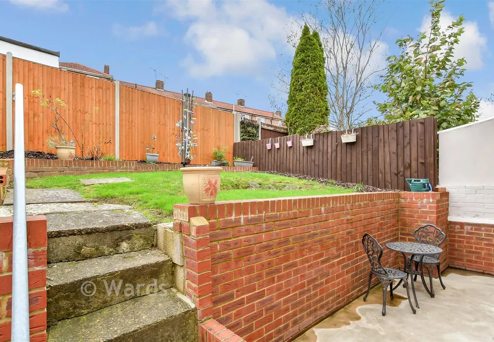 Rear Garden - Nickleby Close, Rochester, Kent - Wards of Kent