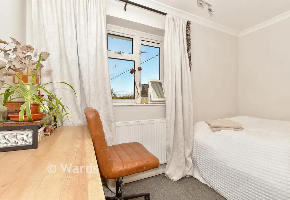 Bedroom 2 - Brokes Way, Tunbridge Wells, Kent - Wards of Kent