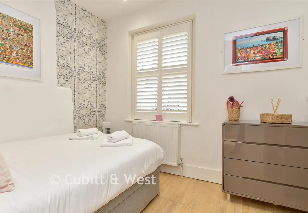 Bedroom 3 - Market Street, Brighton, East Sussex - Wards of Kent