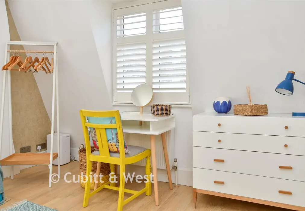 Internal Lifestyle Photograph - Market Street, Brighton, East Sussex - Wards of Kent
