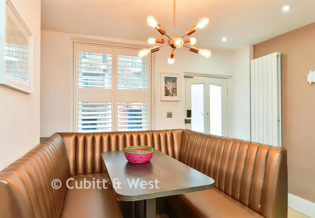 Dining Area - Market Street, Brighton, East Sussex - Wards of Kent