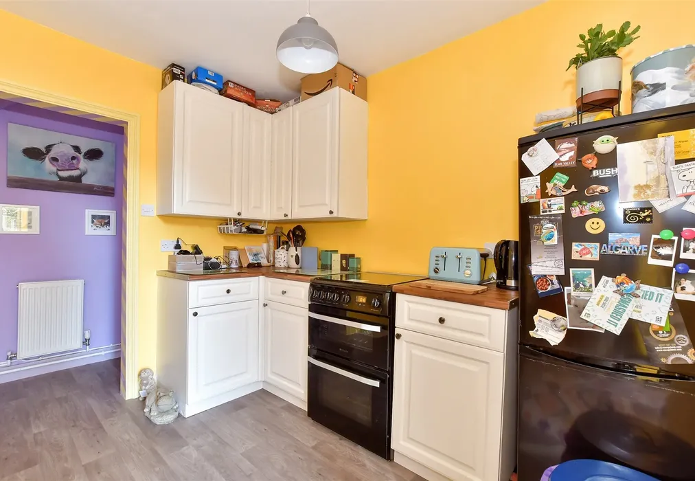 Kitchen/Diner - Mayers Road, Walmer, Deal, Kent - Wards of Kent